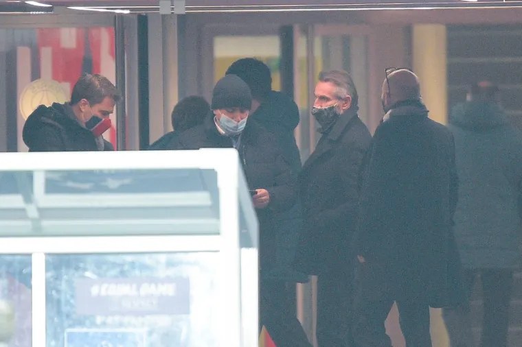 [FOTO] SKANDAL NA PARKU PRINČEVA: Dramatični trenuci u Parizu