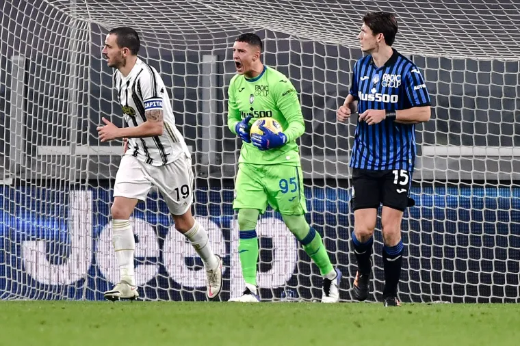 [FOTO] CRISTIANO, PA ŠTO SE DOGODILO? Ovako je ponajbolji nogometaš svijeta promašio penal