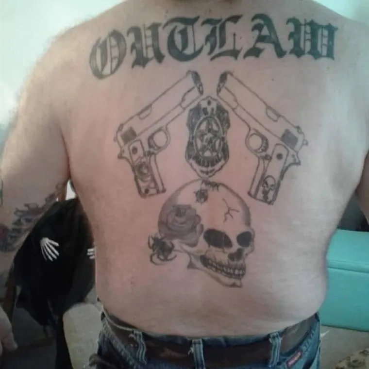 KOME SU ONI U DJETINJSTVU NA GLAVU PALI? Ove godine smo se nagledali stvarno stra&scaron;nih tetovaža, ali ovo je stvarno vrh