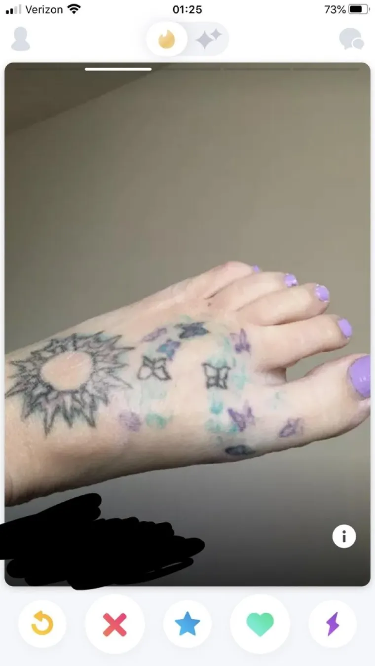 KOME SU ONI U DJETINJSTVU NA GLAVU PALI? Ove godine smo se nagledali stvarno stra&scaron;nih tetovaža, ali ovo je stvarno vrh