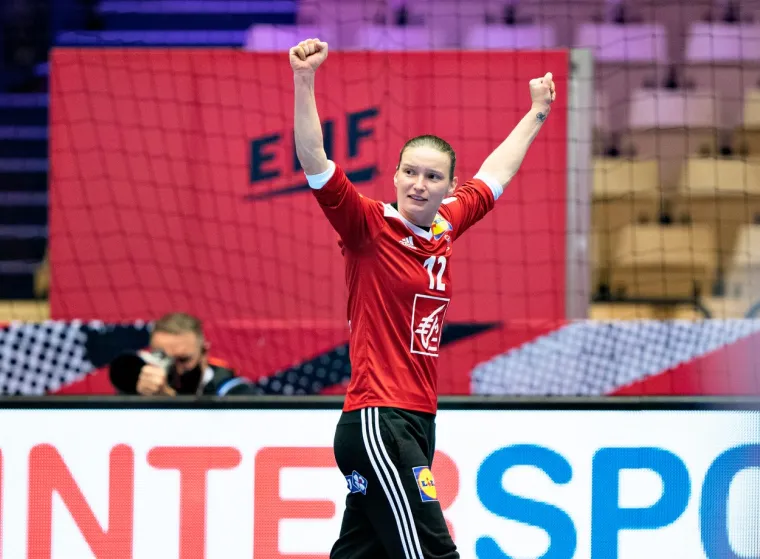 [FOTO] NEMA VEZE &Scaron;TO STE IZGUBILE DJEVOJKE, BORILE STE SE HRABRO: Pogledajte bitku za finale Eura