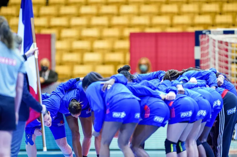 [FOTO] NEMA VEZE &Scaron;TO STE IZGUBILE DJEVOJKE, BORILE STE SE HRABRO: Pogledajte bitku za finale Eura
