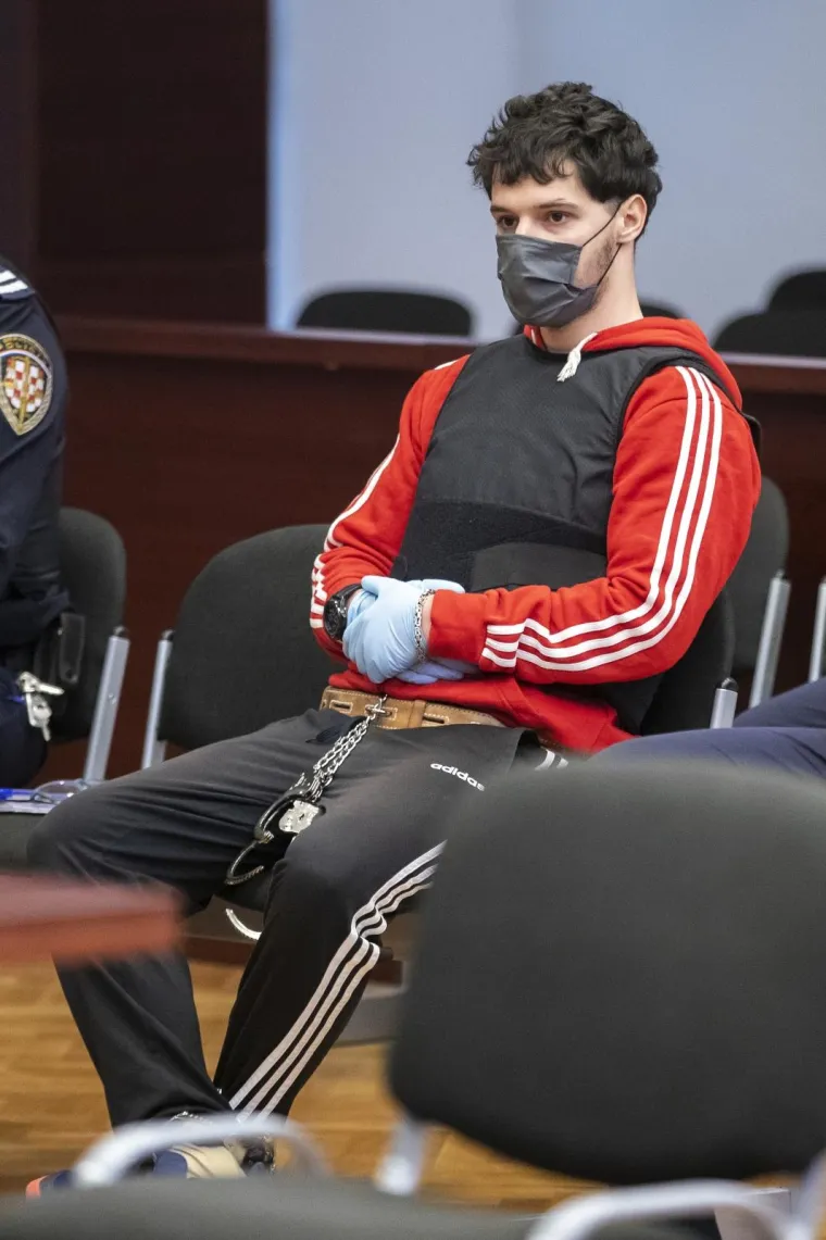 Strah od osvete: Trostruki ubojica Zavadlav u sudnici nosi pancirku