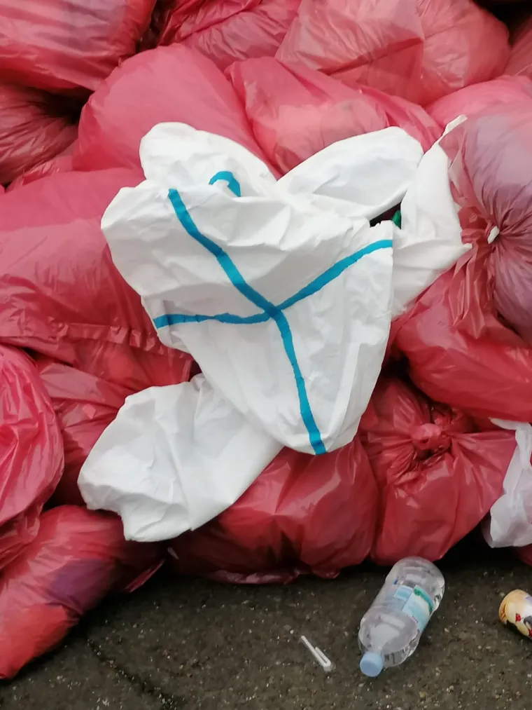 KB Dubrava zatrpana covid smećem: 'Rje&scaron;enje je jednostavno, a ako se ubrzo ne donese, čeka nas katastrofa!'