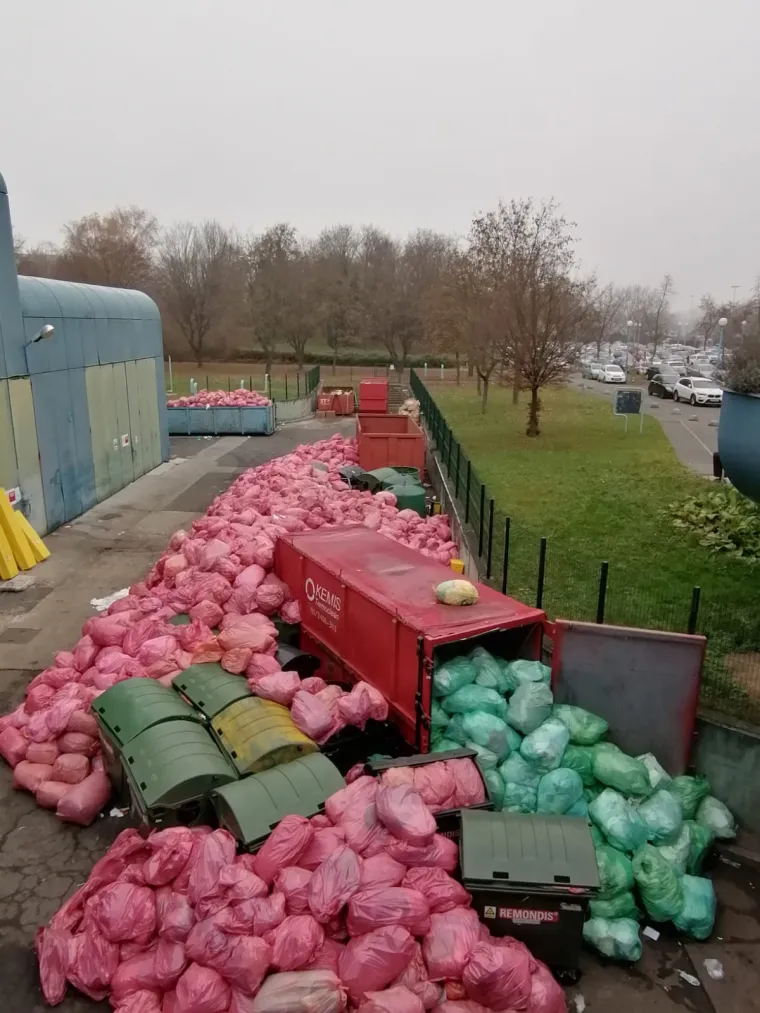 KB Dubrava zatrpana covid smećem: 'Rje&scaron;enje je jednostavno, a ako se ubrzo ne donese, čeka nas katastrofa!'