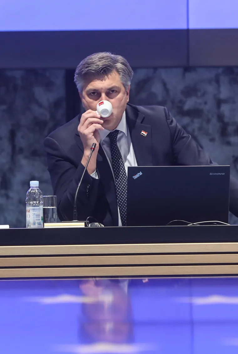 I kada bi mogle reći 1000 riječi, ove fotografije ne bi uspjele sažeti sve &scaron;to se dogodilo 2020.