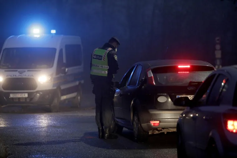 POLICIJA BLOKIRALA IZLAZE IZ ŽUPANIJA: Provjeravaju propusnice za putovanje i vraćaju sve koji ih nemaju