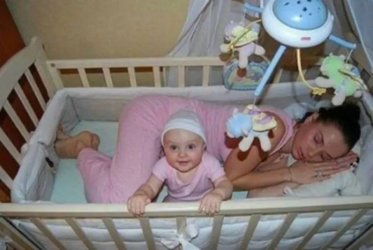 JESU LI OVO NAJURNEBESNIJI RODITELJI IKADA? Njihove metode odgoja lako bi vas mogle - nasmijati do suza
