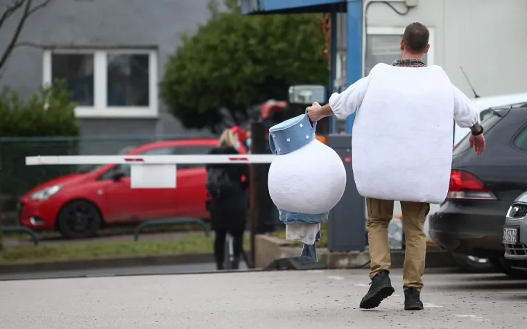 Pjesmom za Božić razveselili pacijente i medicinsko osoblje zagrebačkih bolnica: 'Ovo nije neka bizarna banda iz Ratnika podzemlja...'