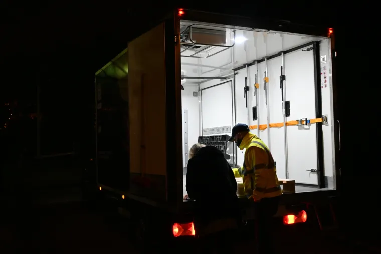 Capak u svitanje dočekao cjepivo! Prve doze stigle u pratnji policije jer se radi o nacionalnoj sigurnosti