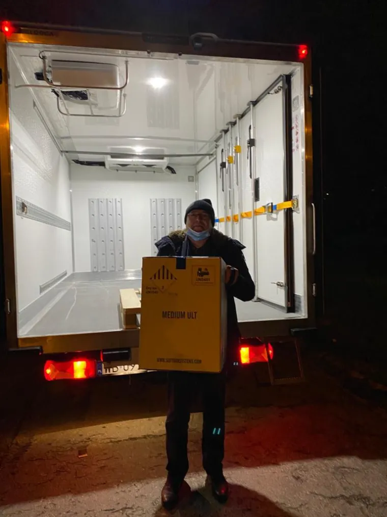 Capak u svitanje dočekao cjepivo! Prve doze stigle u pratnji policije jer se radi o nacionalnoj sigurnosti