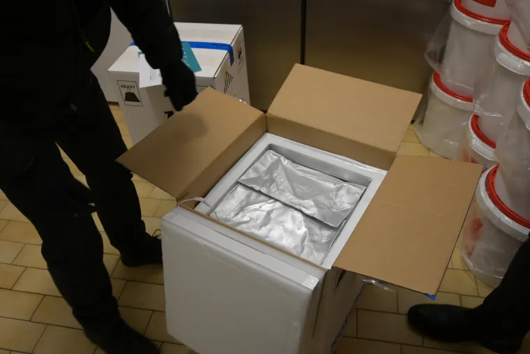 Capak u svitanje dočekao cjepivo! Prve doze stigle u pratnji policije jer se radi o nacionalnoj sigurnosti