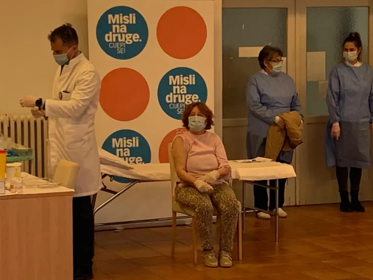Ona je prva osoba u Hrvatskoj koja se cijepila protiv COVID-19! Pogledajte taj povijesni trenutak
