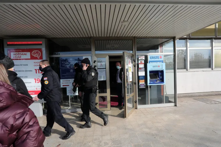 Duge cijevi: Pogledajte pod kakvim jakim osiguranjem se cjepivo razvozi diljem Hrvatske!