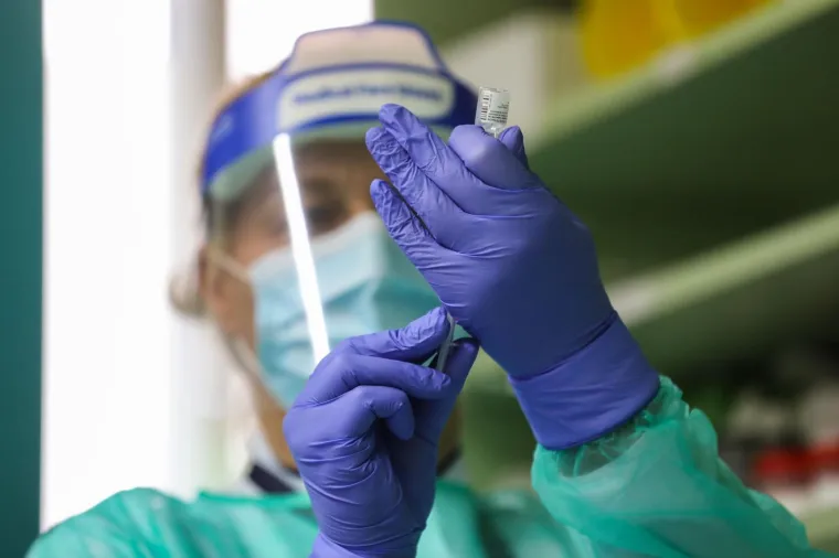 Nada protiv pandemije: Počelo cijepljenje zdravstvenih djelatnika i građana u Hrvatskoj