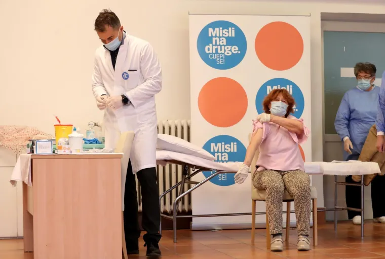 Nada protiv pandemije: Počelo cijepljenje zdravstvenih djelatnika i građana u Hrvatskoj