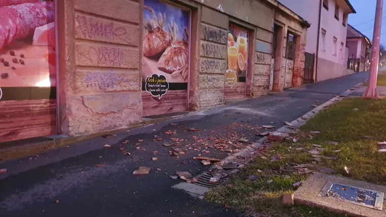 Pogledajte kako Petrinja izgleda nakon snažnog potresa i niza slabijih