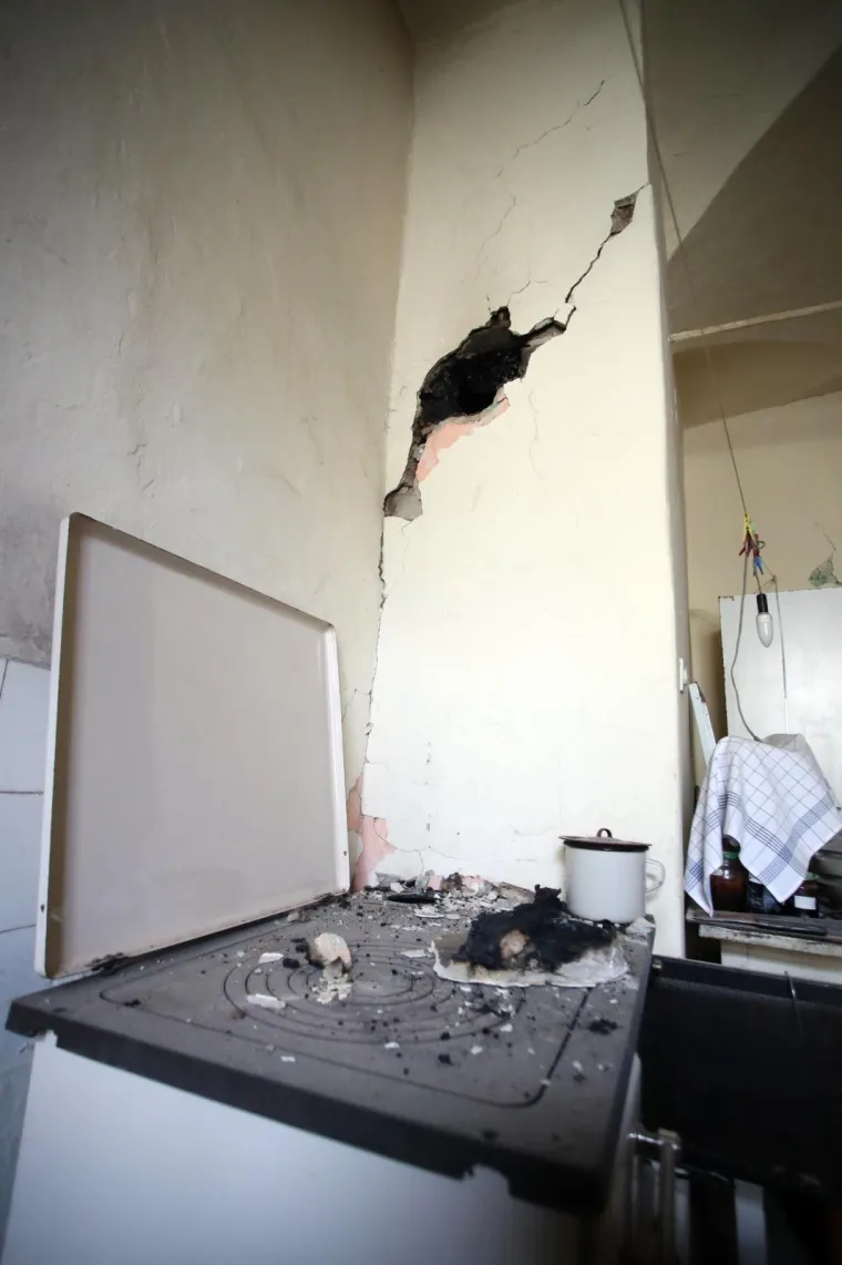 Na baku Ankicu padali su dijelovi stropa dok je spavala, jedva pobjegla: 'Ne znam hoću li moći vi&scaron;e ovdje živjeti'