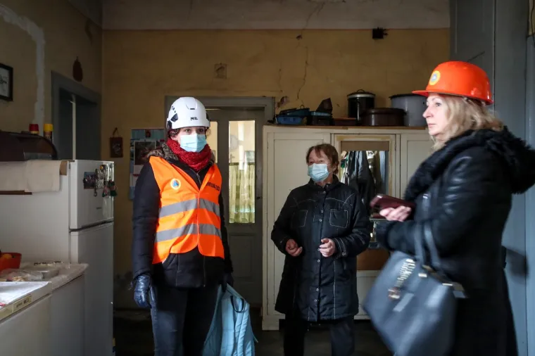 Na baku Ankicu padali su dijelovi stropa dok je spavala, jedva pobjegla: 'Ne znam hoću li moći vi&scaron;e ovdje živjeti'