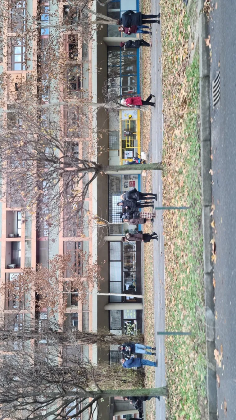 Nakon stra&scaron;nog potresa o&scaron;tećenja i diljem Zagreba, potpuni kaos na cestama, ljudi iza&scaron;li na ulice