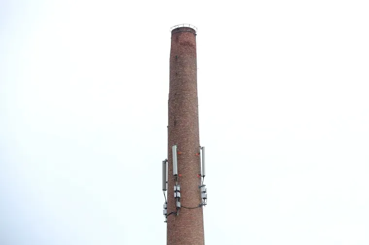 Dimnjaci ciglane na Črnomercu vidno su o&scaron;tećeni od potresa, te prijete uru&scaron;avanjem