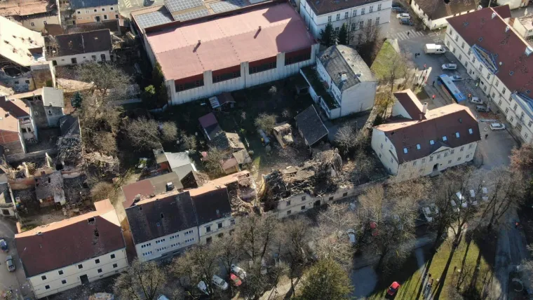 Pogledajte Petrinju iz zraka