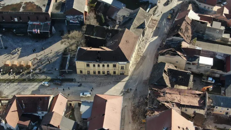 Pogledajte Petrinju iz zraka