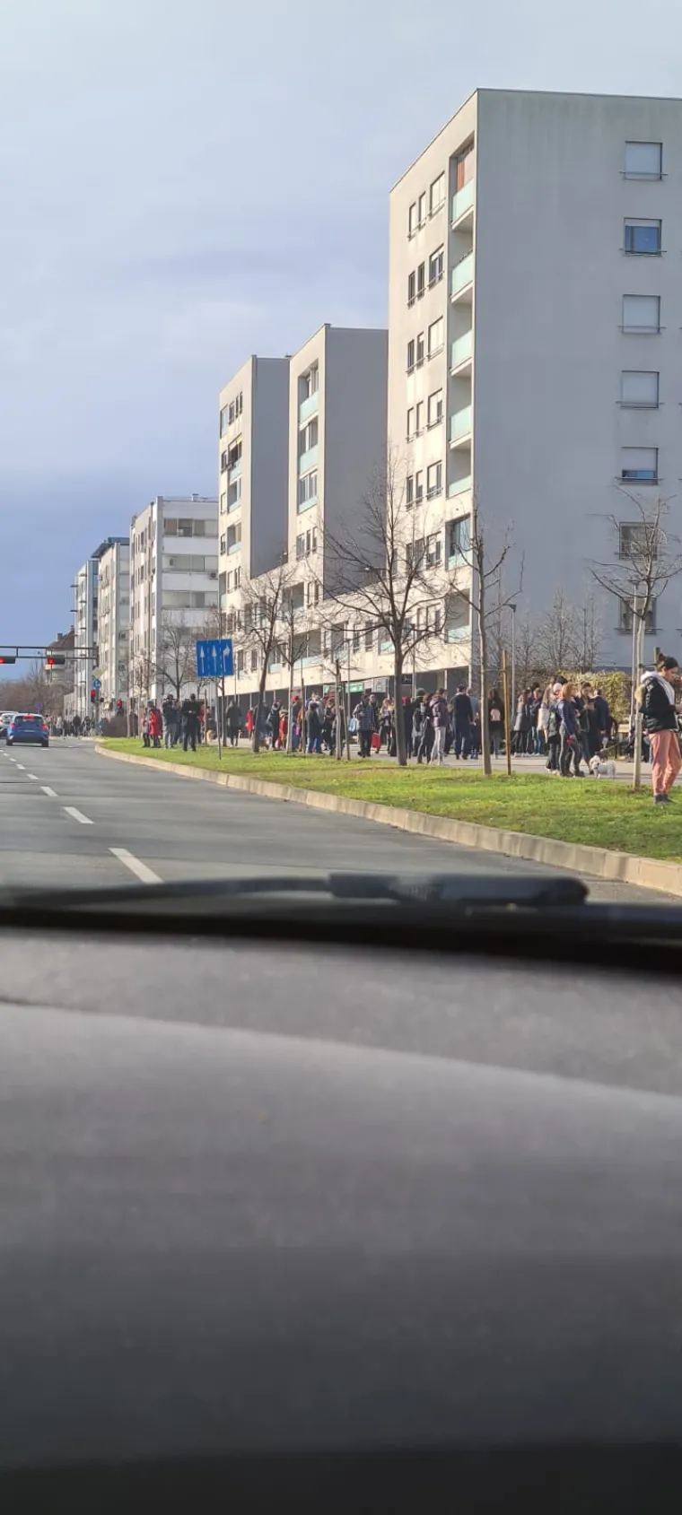 Hrvatsku je pogodio potres od 6,2 stupnja Richtera: Građani su iza&scaron;li na ulice