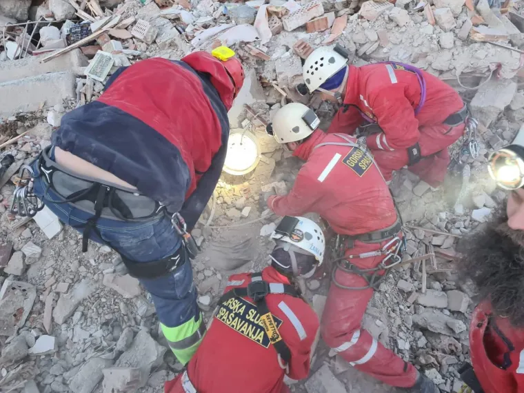 HGSS na terenu u Petrinji