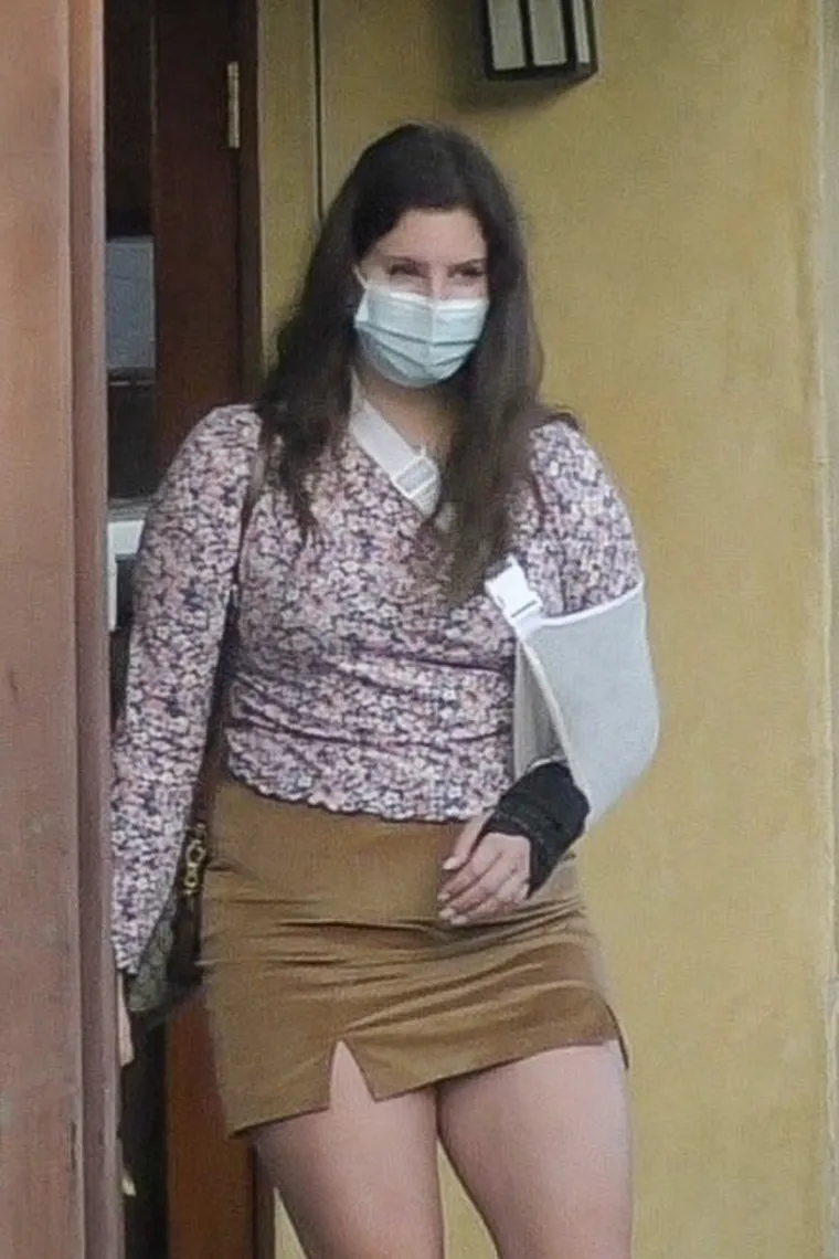35-godišnja pjevačica nedavno se i zaručila za glazbenika Claytona Johnsona. Potvrda ove vijesti stigla je nakon što su njeni fanovi tjednima spekulirali o prstenu na njenoj ruci  (Foto: Profimedia)
