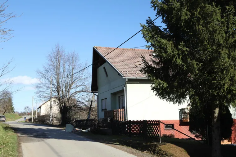 STRA&Scaron;NI PRIZORI: Posljedice razornog potresa u Petrinji, grad je razru&scaron;en