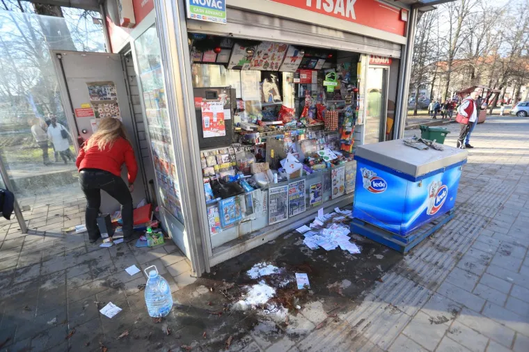 STRA&Scaron;NI PRIZORI: Posljedice razornog potresa u Petrinji, grad je razru&scaron;en