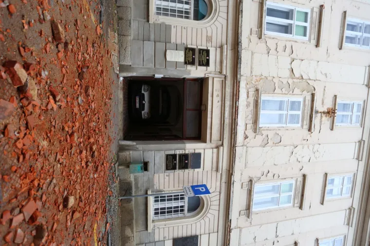 [FOTO] POTRES RAZRU&Scaron;IO PETRINJU: Prve fotografije djeluju dramatično, u pomoć je stigla i vojska