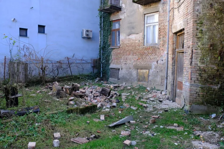 FOTOGALERIJA: Posljedice razornog potresa u Sisku