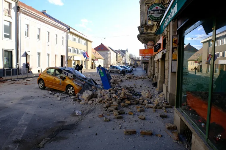 Pogledajte fatalne posljedice potresa u Sisku
