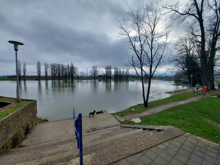 Vodostaj Korane u poslijednjih 24 sata porastao za 219 centimetara