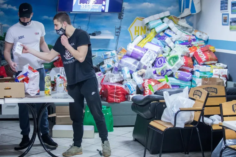 POKAZALI VELIKO SRCE: Navijači iz svih dijelova zemlje prikupljaju pomoć za žrtve potresa