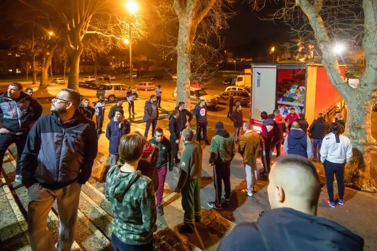 POKAZALI VELIKO SRCE: Navijači iz svih dijelova zemlje prikupljaju pomoć za žrtve potresa