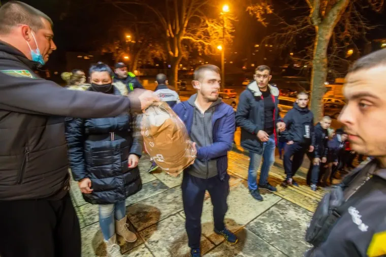 POKAZALI VELIKO SRCE: Navijači iz svih dijelova zemlje prikupljaju pomoć za žrtve potresa