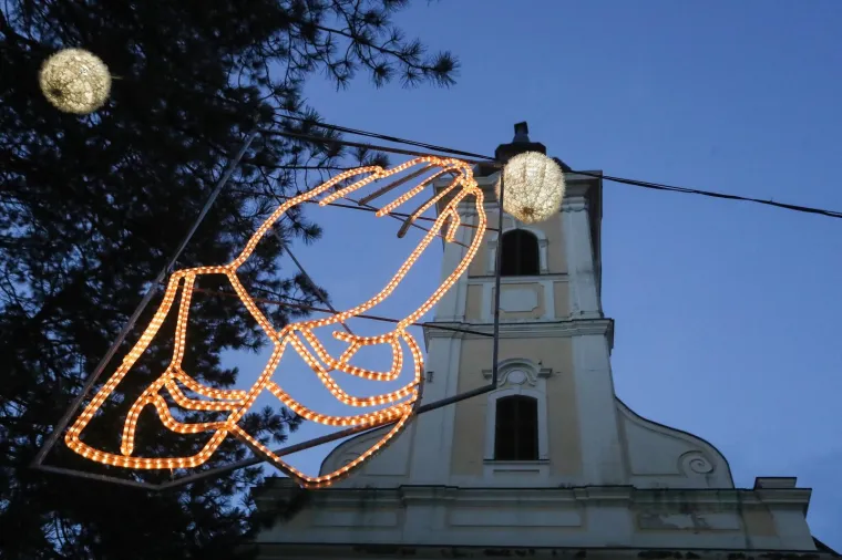 JUTRO NAKON RAZORNOG POTRESA KOJI JE ODNIO SEDAM ŽIVOTA: Ovako Petrinja izgleda danas...