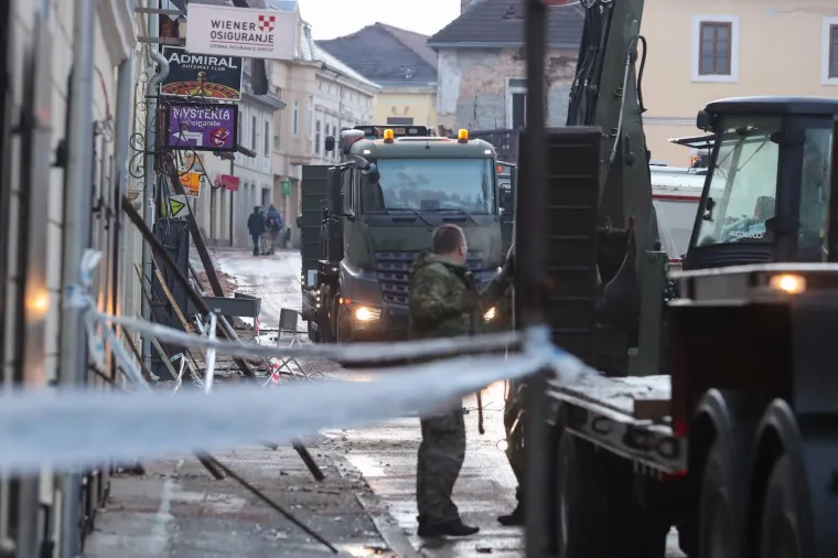 JUTRO NAKON RAZORNOG POTRESA KOJI JE ODNIO SEDAM ŽIVOTA: Ovako Petrinja izgleda danas...