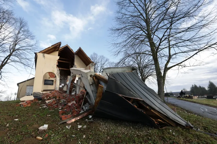 STRAŠNI PRIZORI IZ NOVOG SELA GLINSKO: Posljedice razornog potresa su zastrašujuće