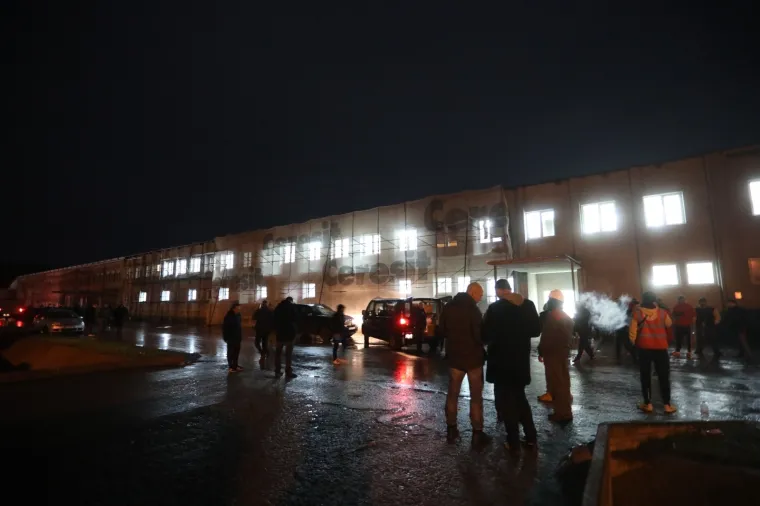 Hrvati opet pokazali veliko srce: Ovako izgleda drvni centar Glina gdje se sakuplja pomoć za stradale u potresu