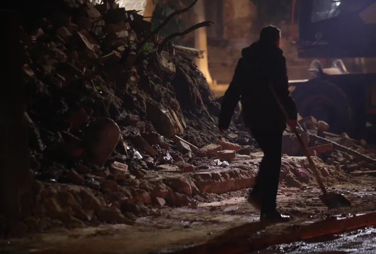 ZASTRA&Scaron;UJUĆE POSLJEDICE POTRESA U PETRINJI: Grad je u trenutku postao ru&scaron;evina