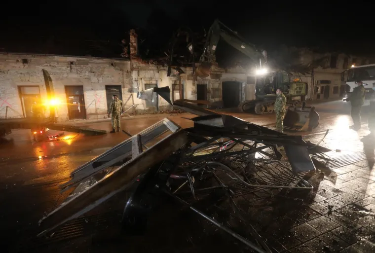 ZASTRA&Scaron;UJUĆE POSLJEDICE POTRESA U PETRINJI: Grad je u trenutku postao ru&scaron;evina