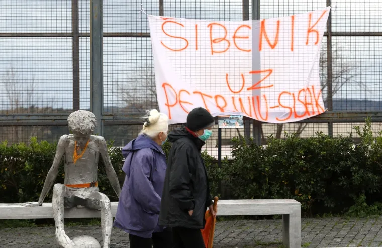 [FOTO] I VELIKI DRAŽEN S NEBA ČUVA, BDIJE NAD PETRINJOM I ČITAVOM BANIJOM: Ovo dira ravno u srce