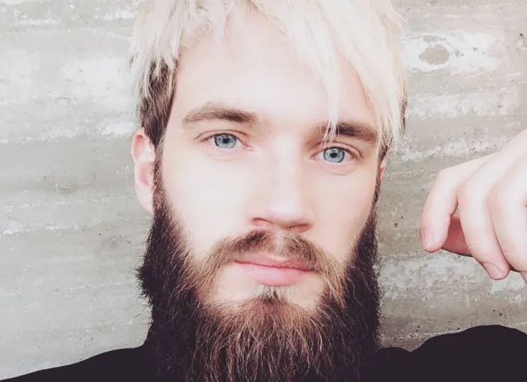 ŠVEDSKI YOUTUBER NAJLJEPŠI JE MUŠKARAC 2020. GODINE: Mnoge je šokirao izbor; ‘Sladak je, ali ne znam baš je li najljepši’