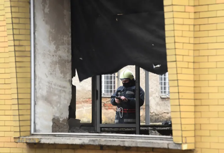 Gotovo tjedan dana nakon potresa, ulice Gline su puste: Na terenu su samo dežurne službe koje saniraju &scaron;tetu