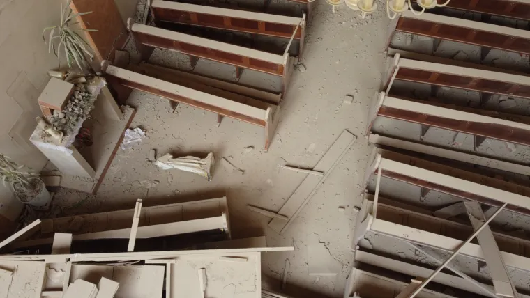 Tužne slike uni&scaron;tene crkve u Kravarskom