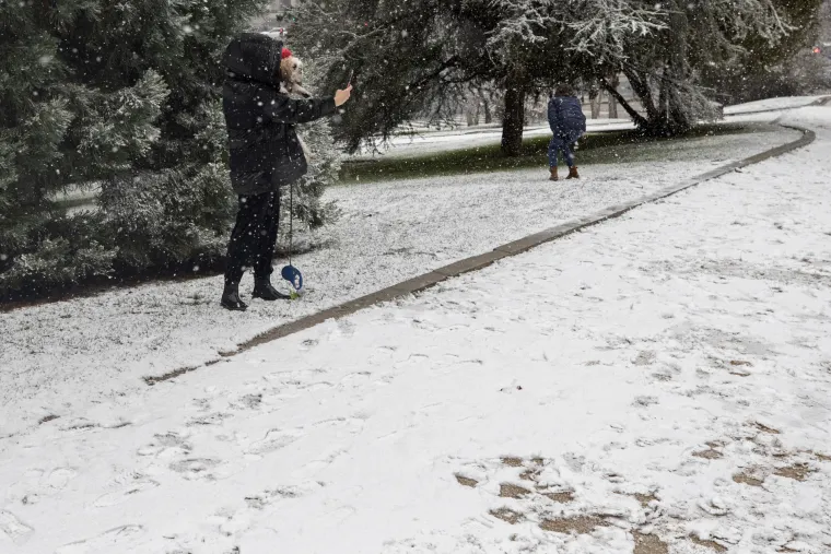 Madrid pogodila nezabilježena snježna mećava: 'Situacija je jako teška. Ovakav snijeg nismo imali u zadnjih 50 godina'